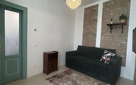 Aporti Home